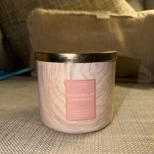 White‎ Barn 3 Wick Watermelon Lemonade Candle